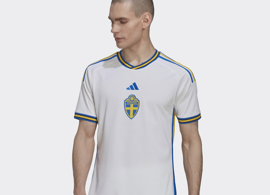 sweden_2022_adidas_away_kit.jpg